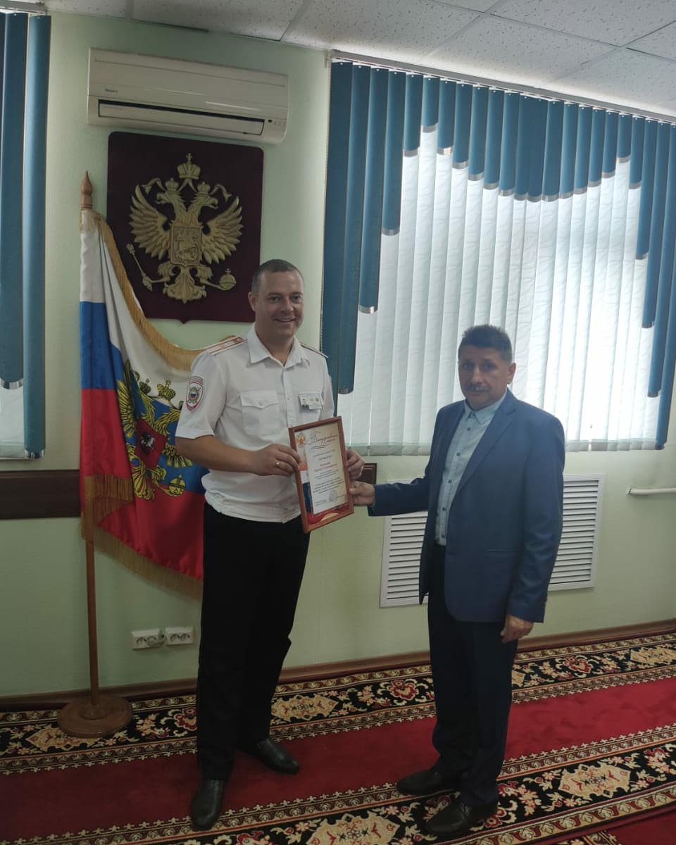 С праздником, работники ГИБДД!