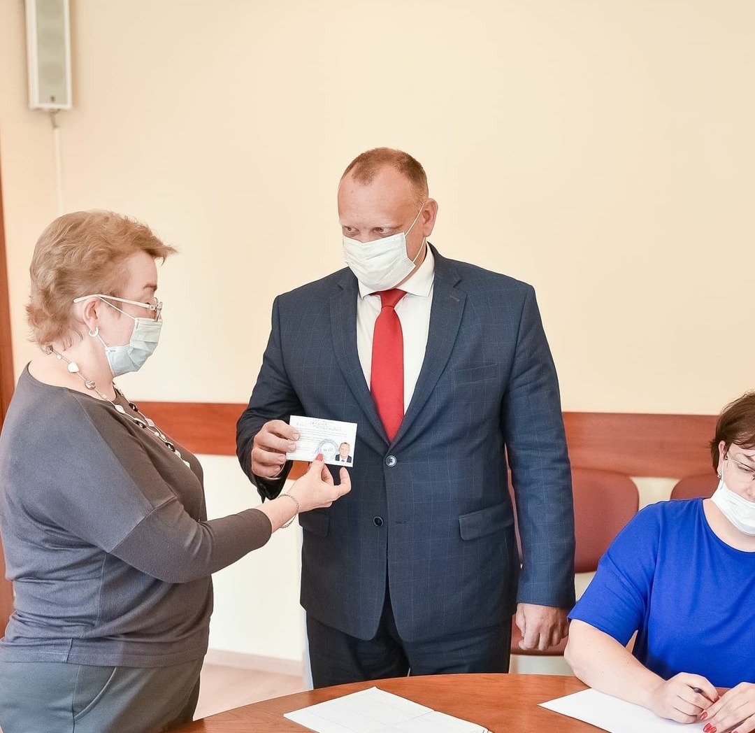 Зарегистрирован первый кандидат