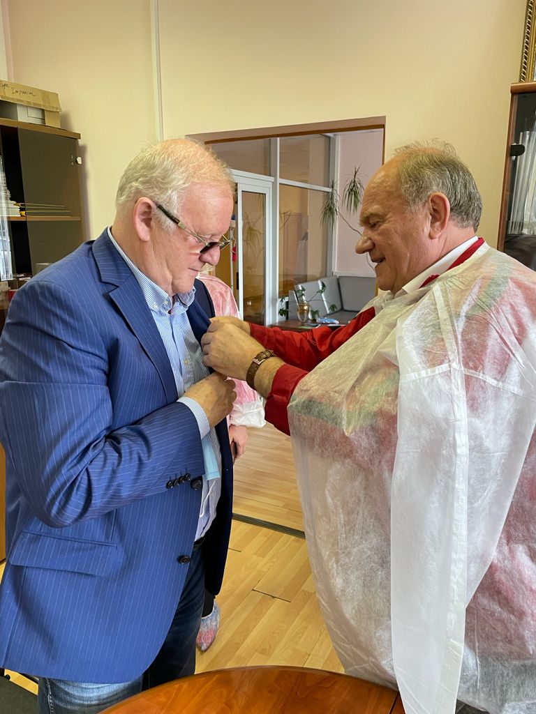 Делегация коммунистов, во главе с лидером КПРФ Г.А. Зюгановым, посетили в г.о. Фрязино предприятие ООО «Топ Визион»