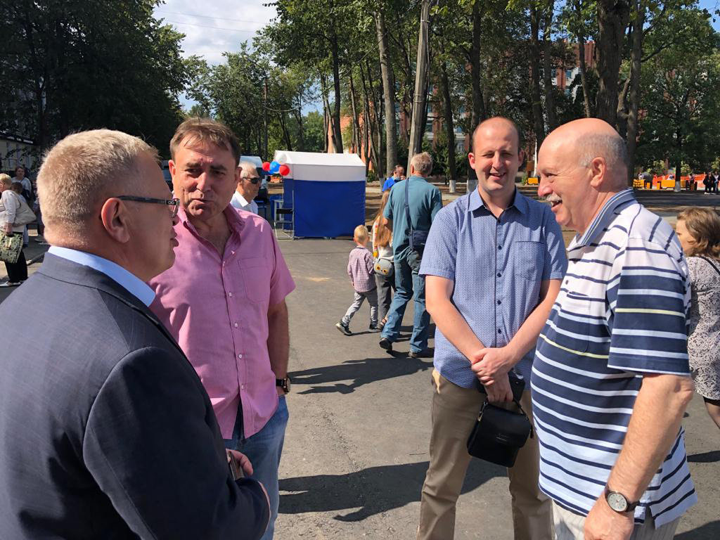 Депутат-коммунист Александр Наумов поздравил жителей Ступино с Днём города