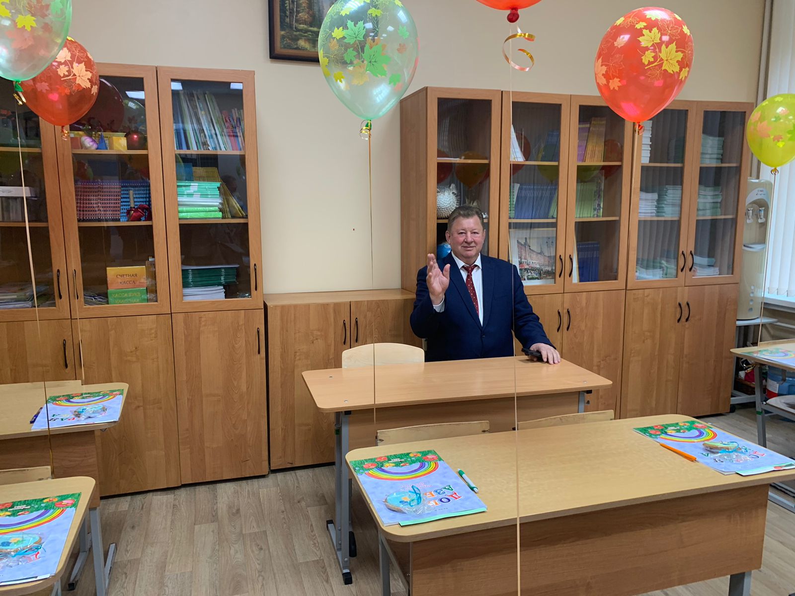 Лидер КПРФ Геннадий Зюганов поздравил учеников Подольска с Днем знаний