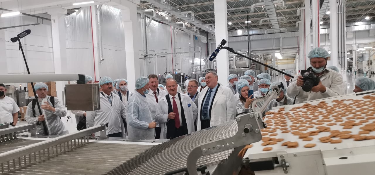 Делегация коммунистов, во главе с лидером КПРФ Г.А. Зюгановым, посетила Коломенский хлебокомбинат