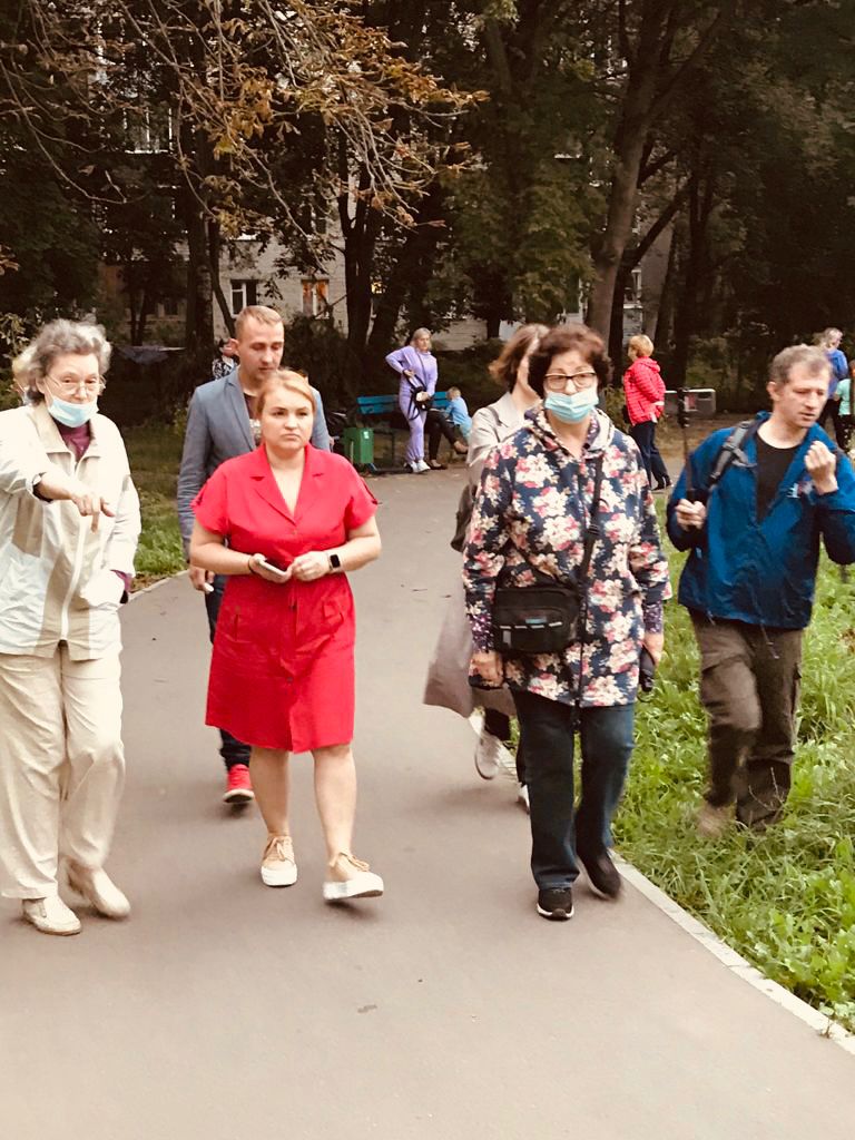 Депутат-коммунист г.о. Королёв - Петрова Светлана провела встречу с жителями по ул. Героев Курсантов мкр. Юбилейный