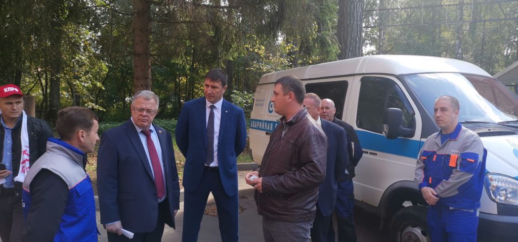 Депутат-коммунист Александр Наумов поздравил работников «Серпрегионгаза» с профессиональным праздником
