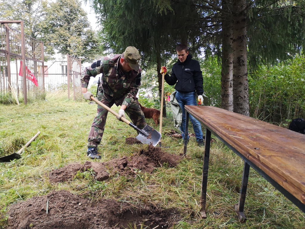 Субботник в Загорских Далях