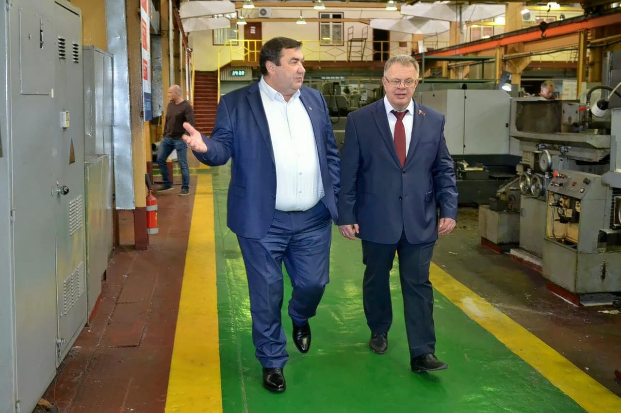 Александр Наумов: У страны есть мощный научный и промышленный потенциал, а самое главное талантливые и преданные своему делу люди!