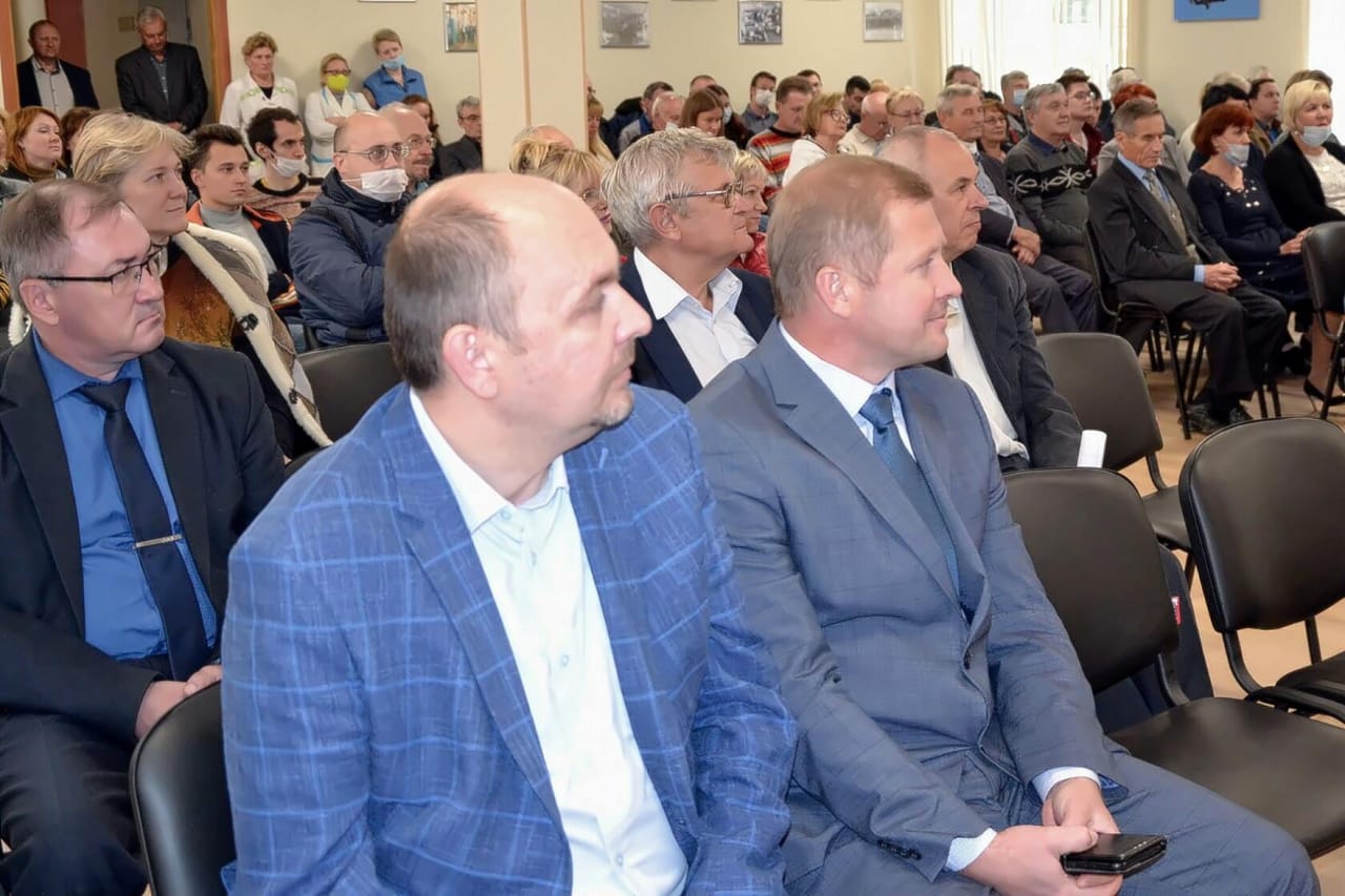Александр Наумов: У страны есть мощный научный и промышленный потенциал, а самое главное талантливые и преданные своему делу люди!