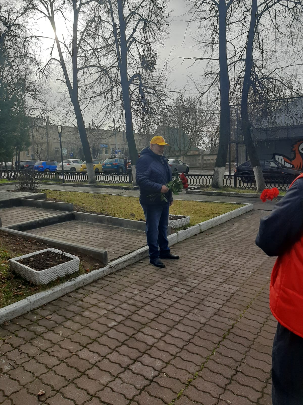 Коммунисты Чехова отметили День Комсомола возложением цветов
