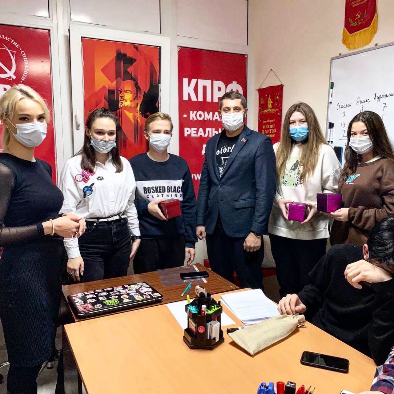 В Балашихе молодёжь выбирает коммунизм!