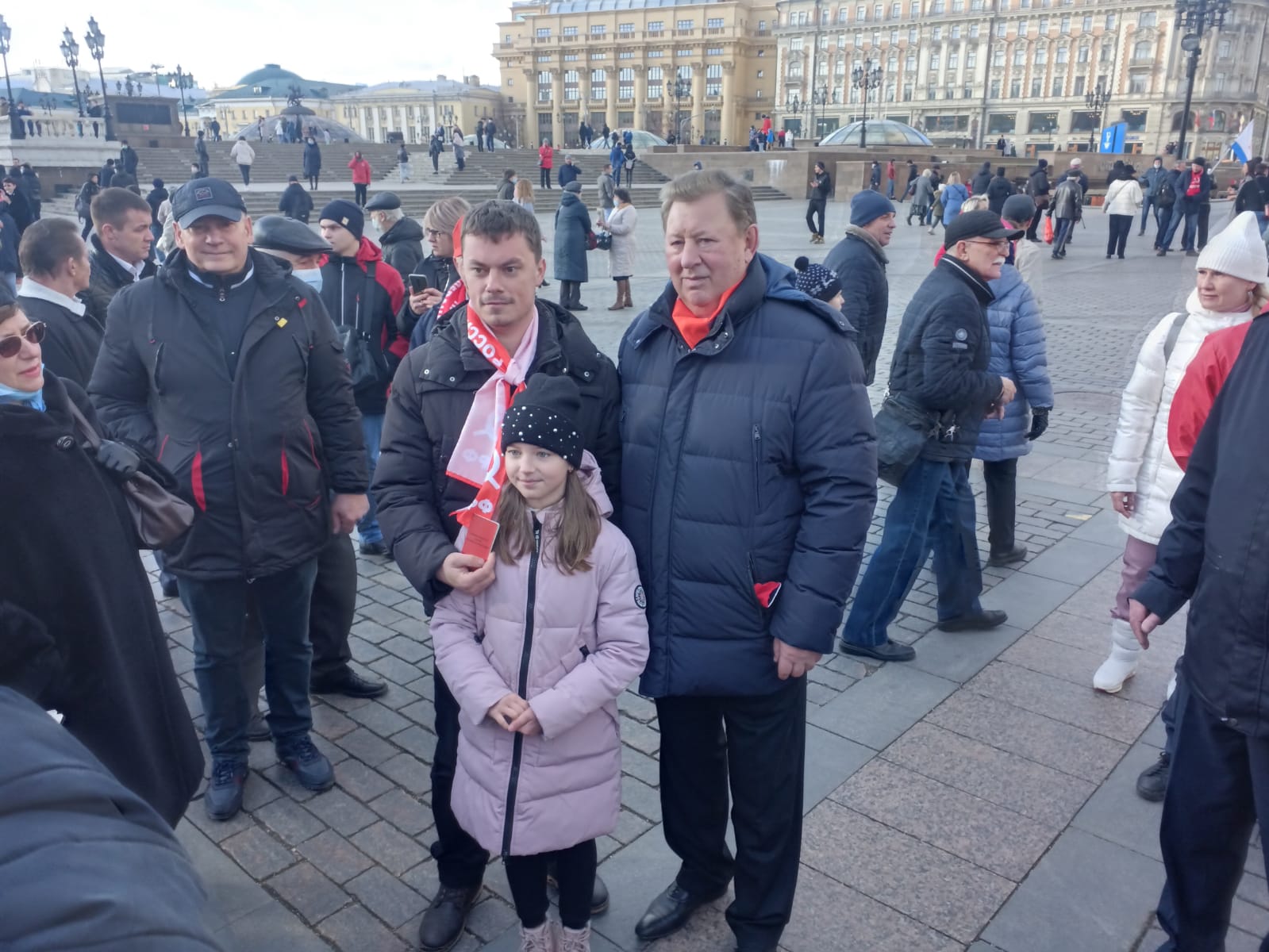 Великому Октябрю 1917 года - Слава!