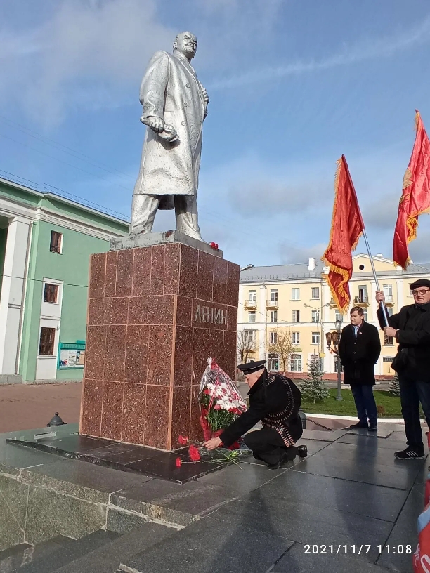 Подольские коммунисты отметили день Великого Октября