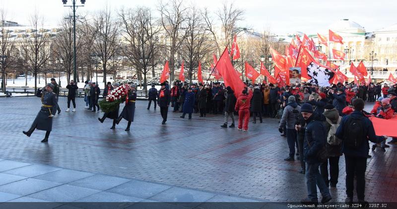 Возложение цветов в честь 80-летия начала контрнаступления советских войск под Москвой