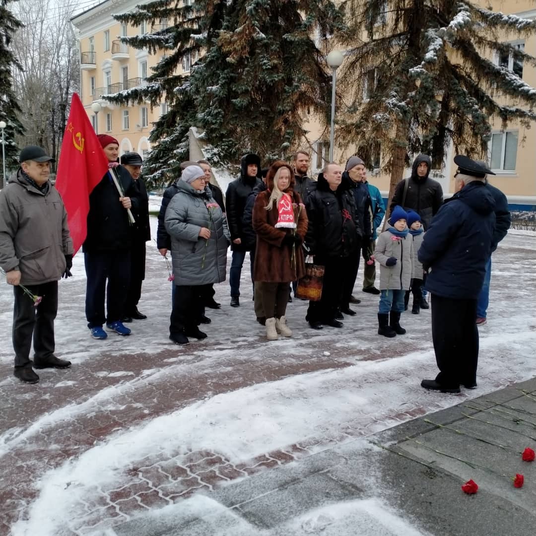 Акция в честь 80-летия контрнаступления советских войск под Москвой в Воскресенске