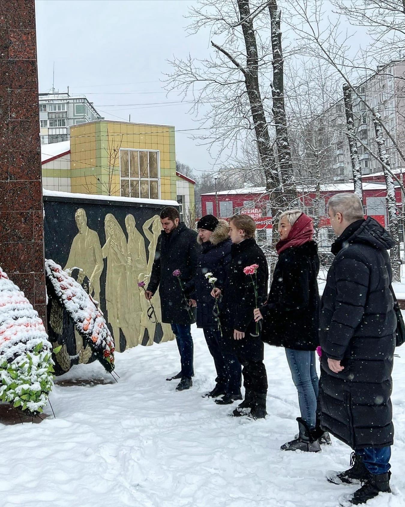 Помнить, чтить и передавать из поколения в поколение – обязанность каждого из нас!