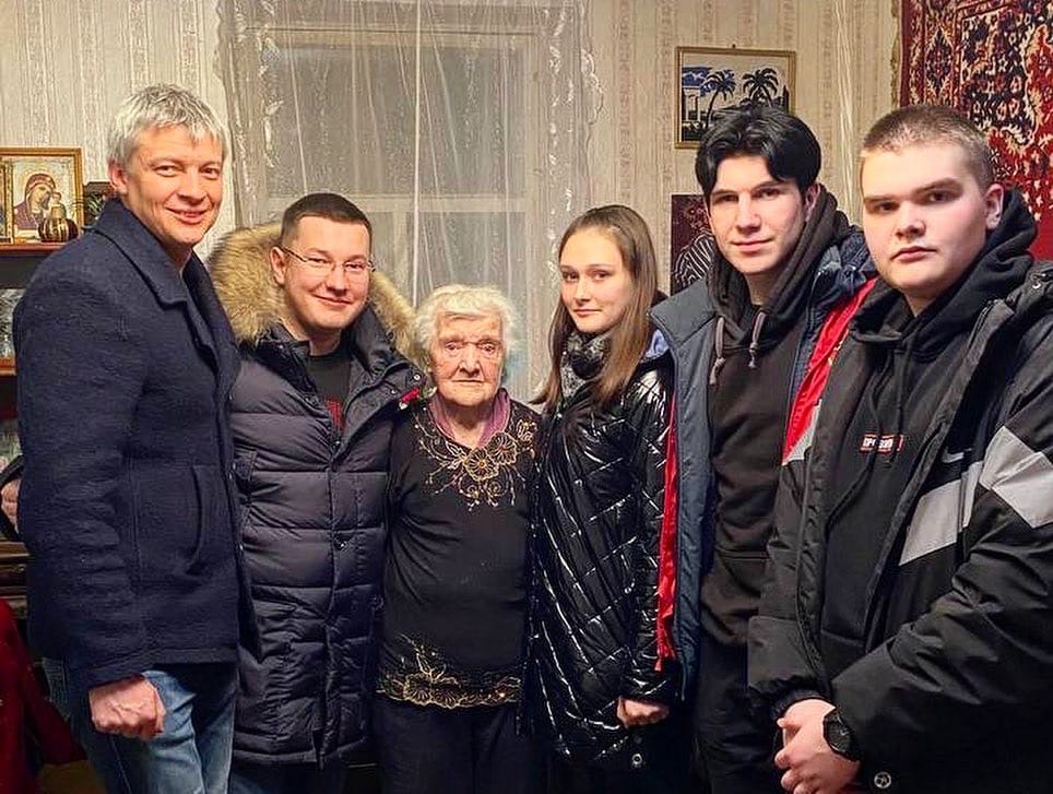 Чествовать поистине Великих людей нашего времени необходимо всегда!