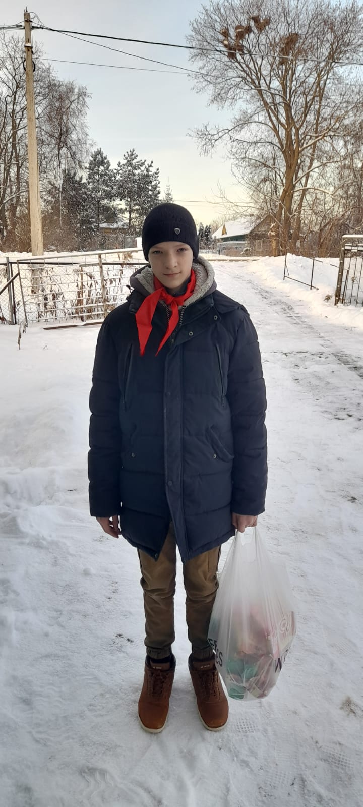 Лотошинские пионеры помогают нуждающимся