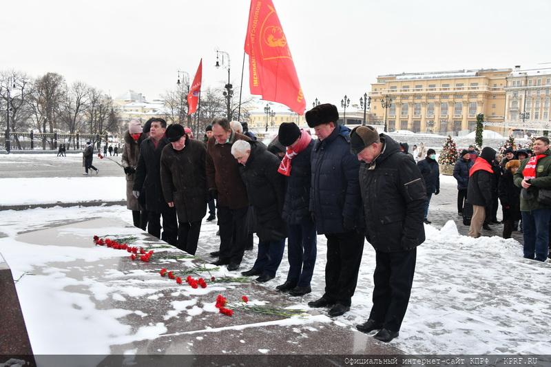 «Имя Сталина - это путеводная звезда!»