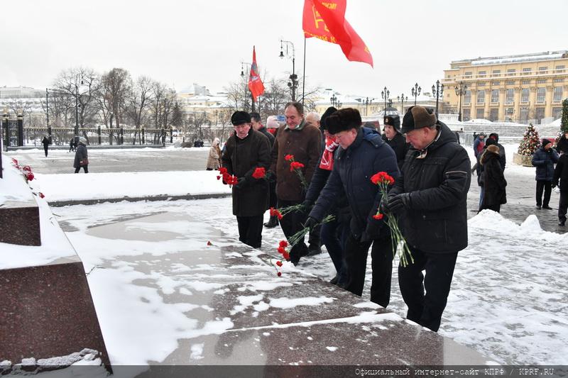 «Имя Сталина - это путеводная звезда!»