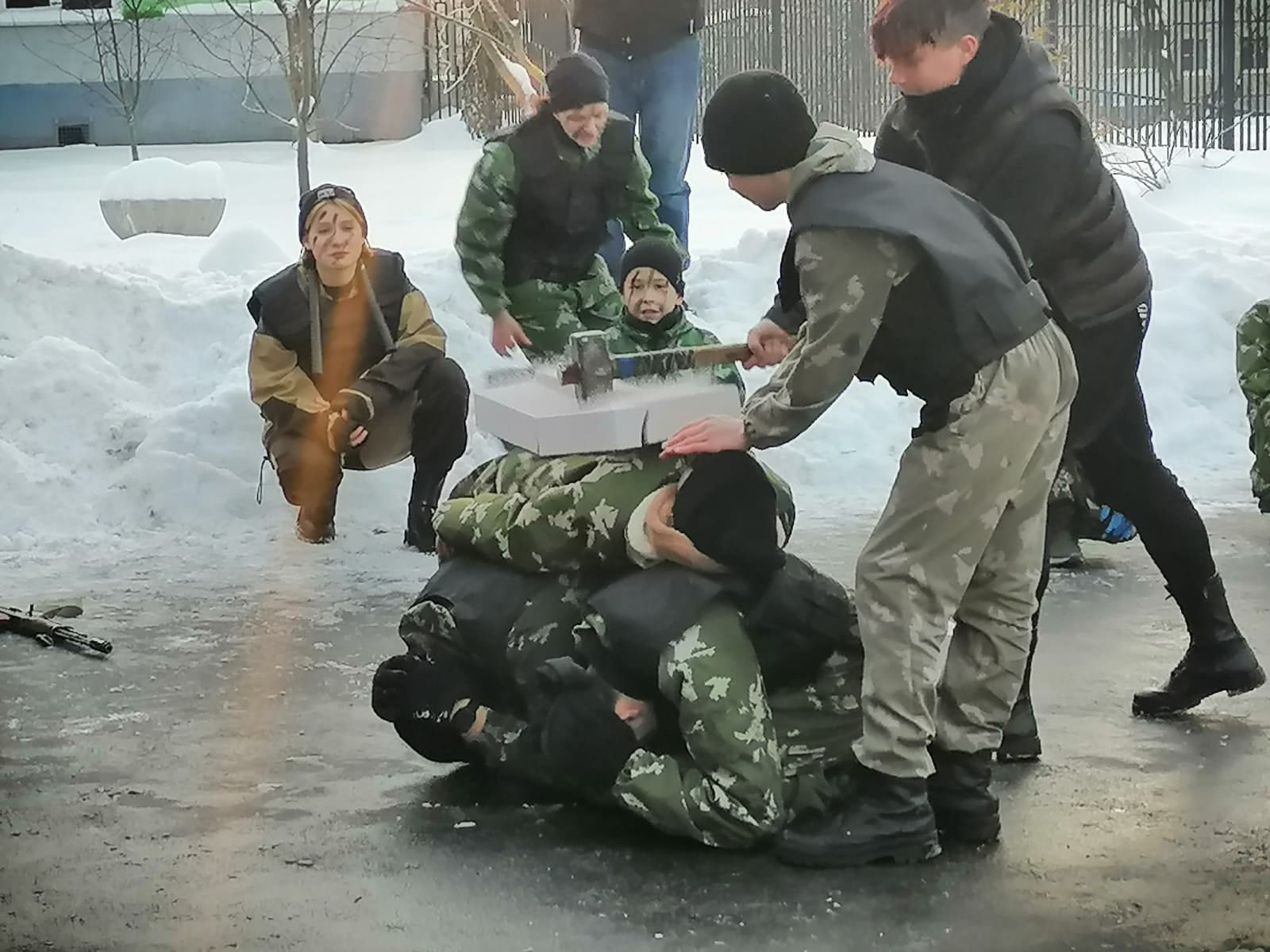 В Щелково поздравили сборный отряд юнармейцев