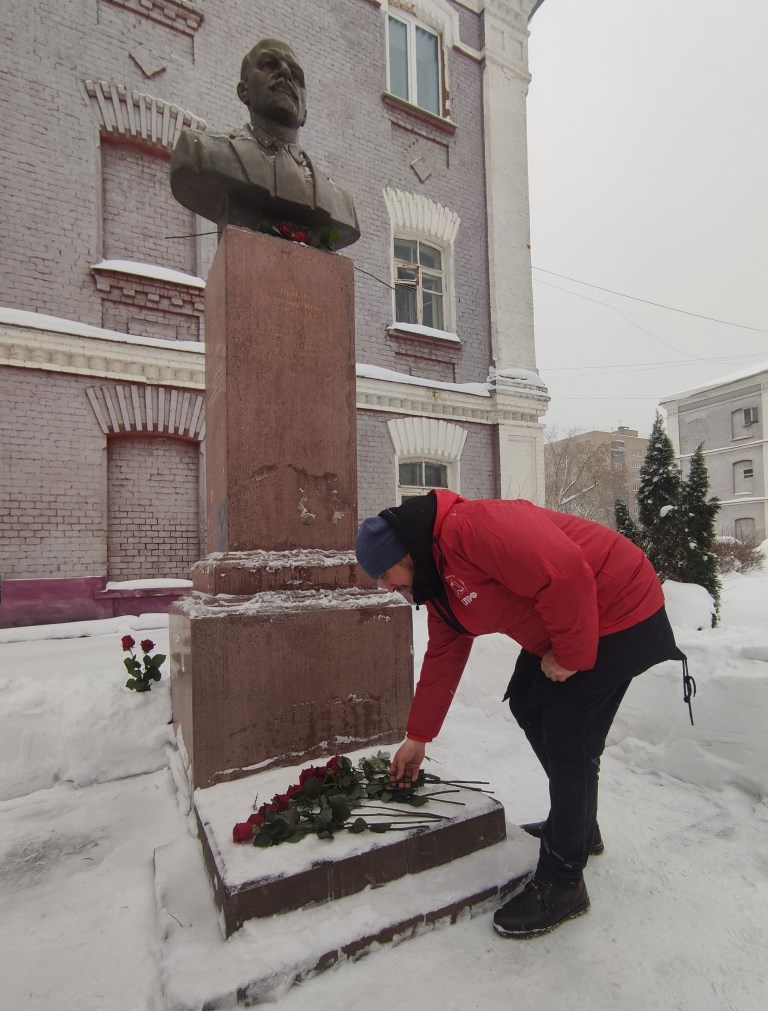 Заветам Ленина верны!