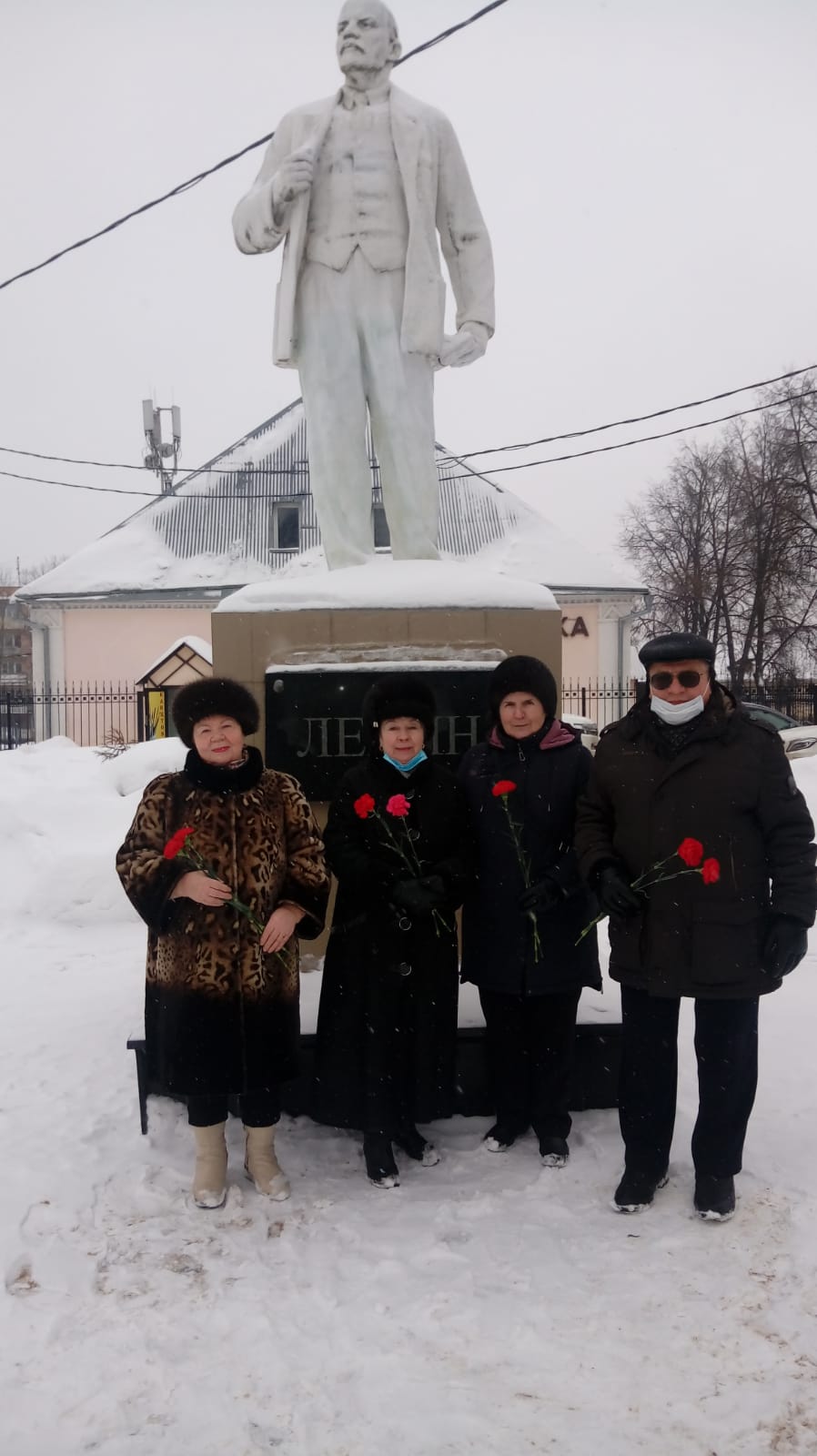 Коммунисты Клина почтили память о Ленине