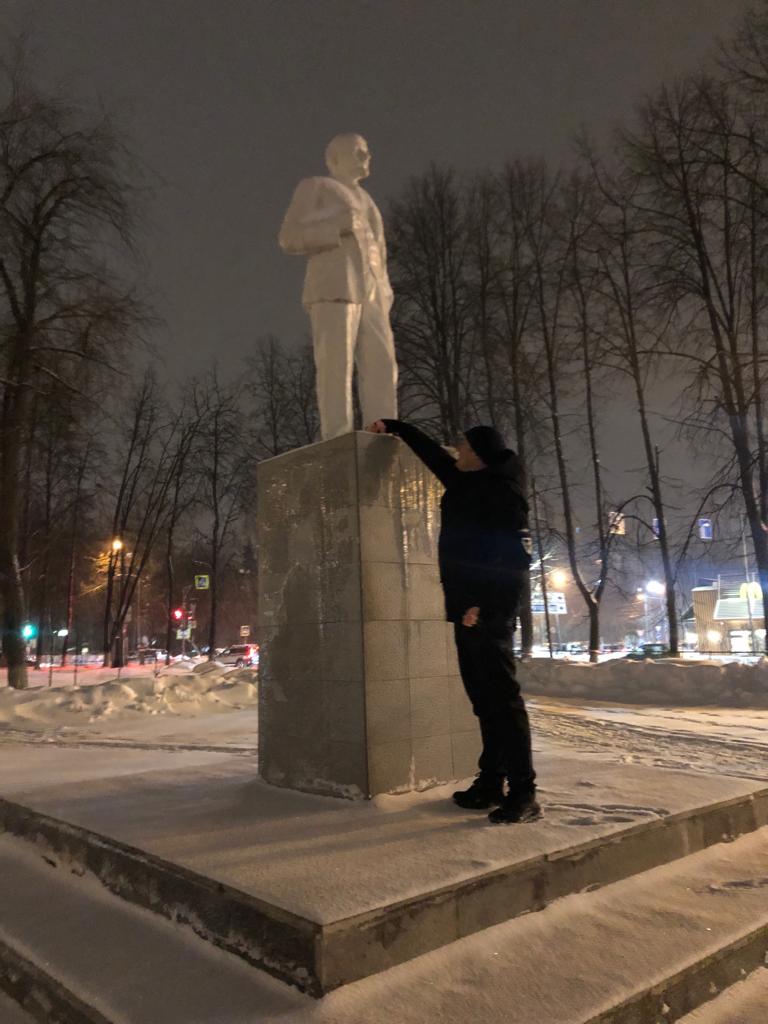 Коммунисты Клина почтили память о Ленине