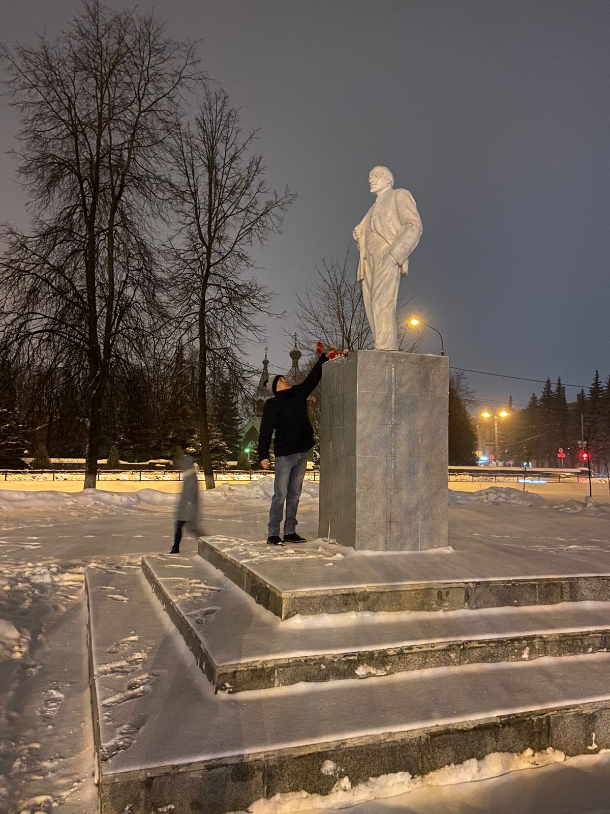 Коммунисты Клина почтили память о Ленине