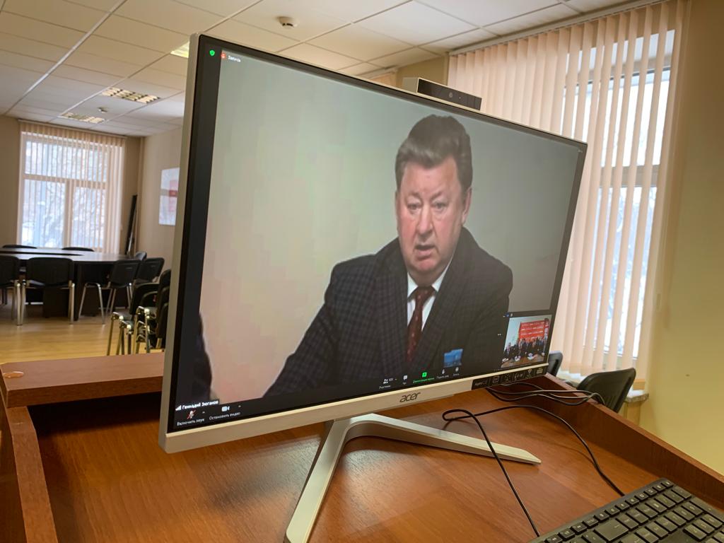 В.И. Кашин выступил на партийном семинаре-совещании