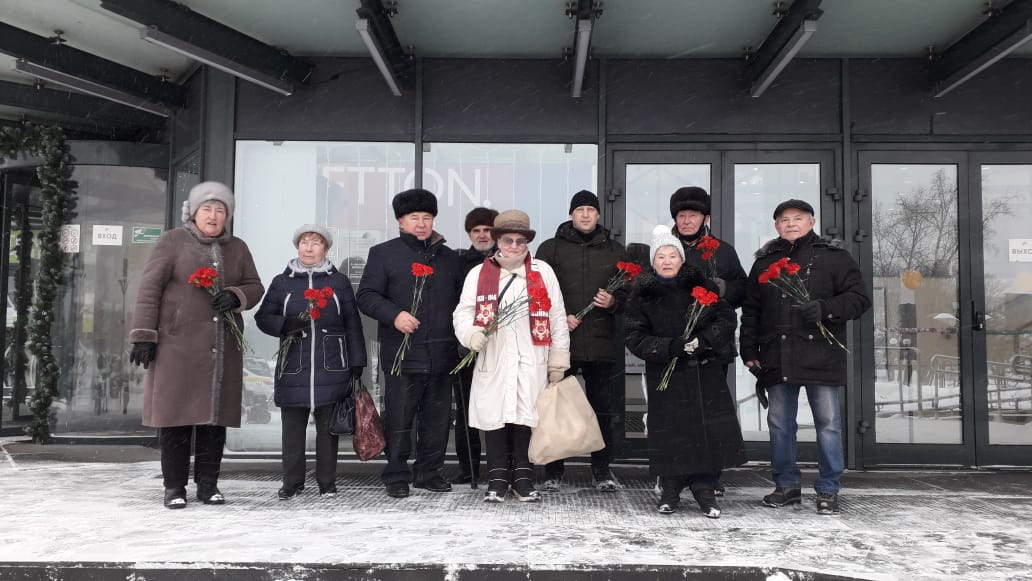Коммунисты Электростали почтили память о Ленине