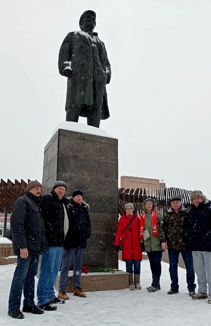 Цветы вождю