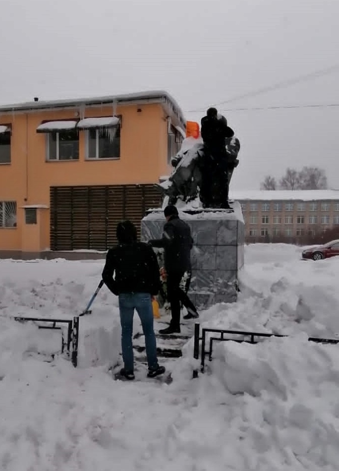 Цветы вождю