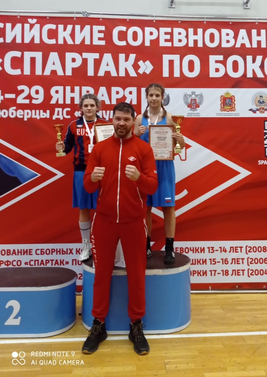 Кулаками махать мы тоже умеем…но только на ринге