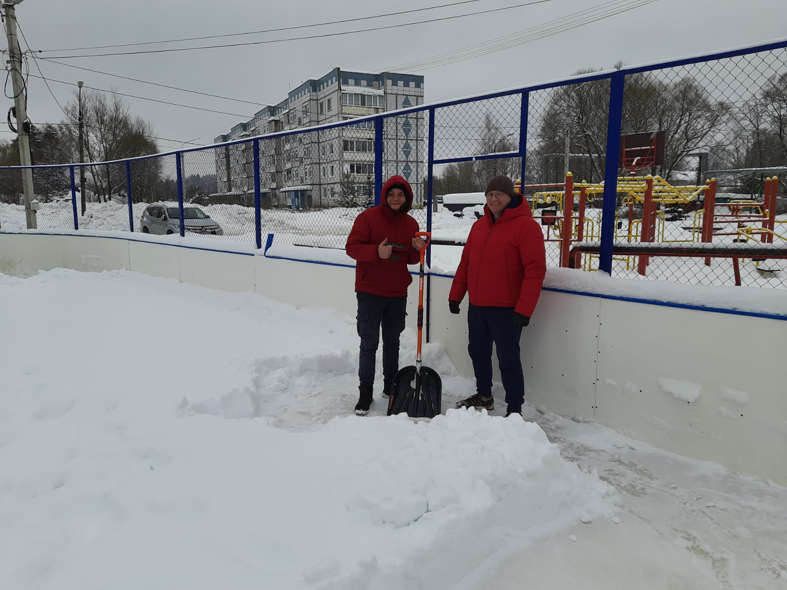 Снег и хоккей