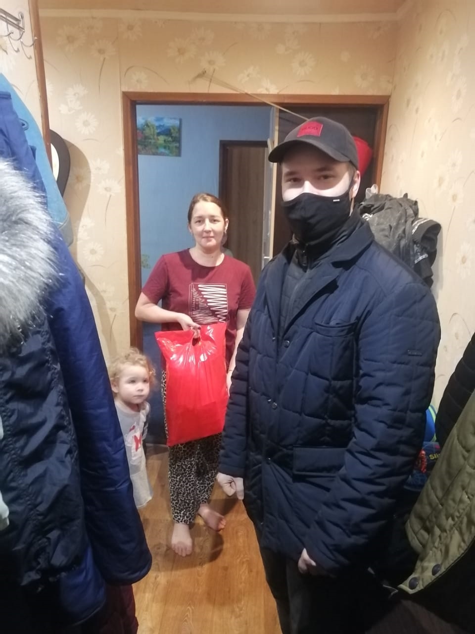Клинский ГК КПРФ помогает нуждающимся