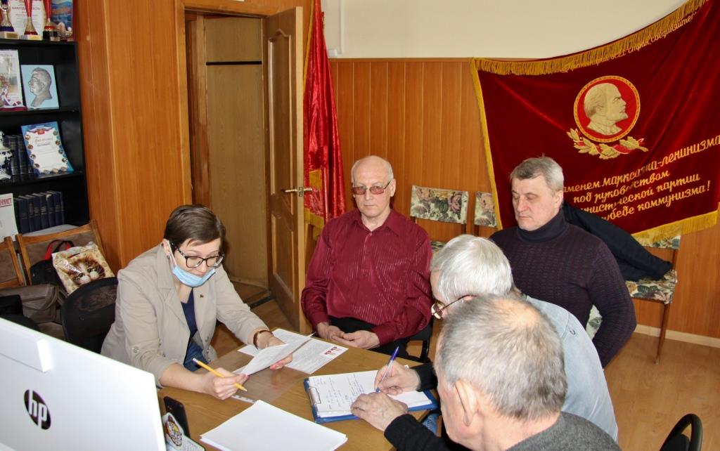 Приём в партию