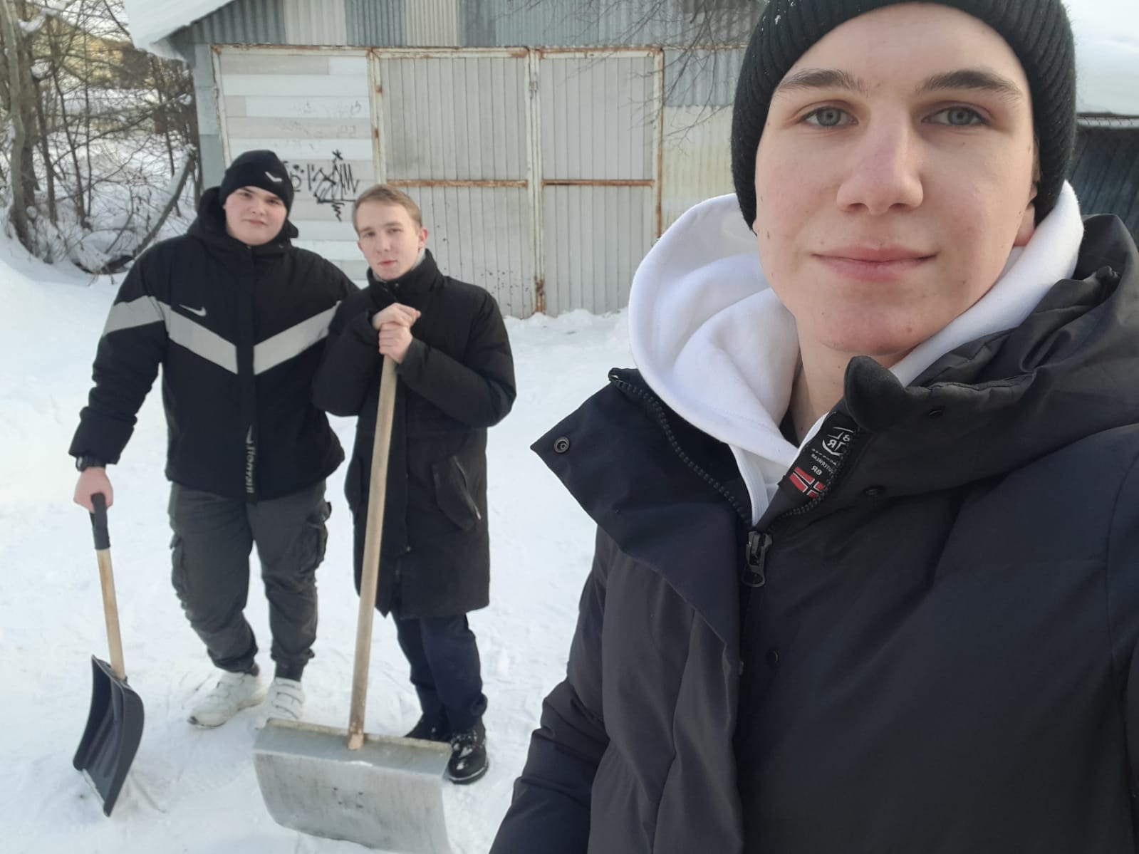 Не словом, а делом! Акция «Снежный десант» в Балашихе