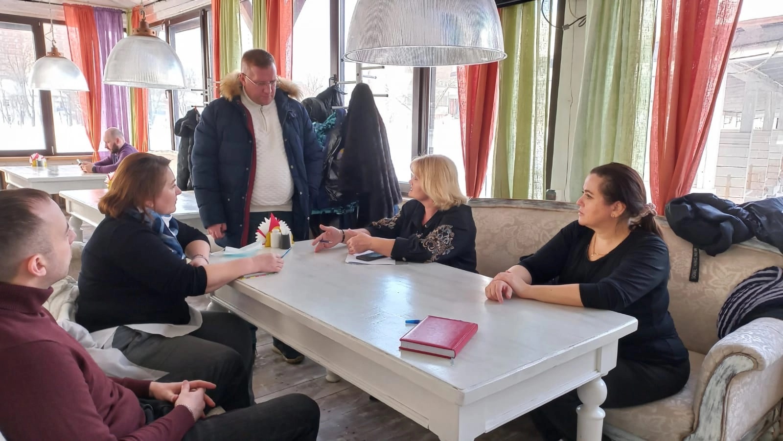 Депутат Мособлдумы Елена Мокринская провела приём жителей в Лобне
