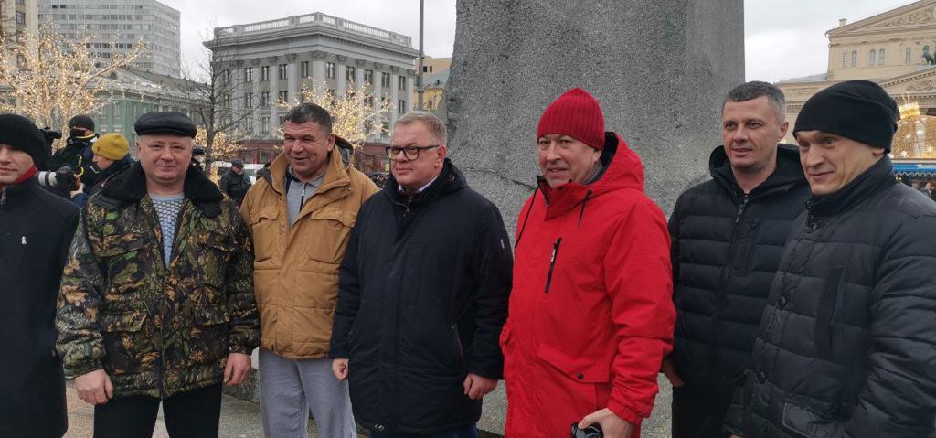 Во имя мира во всем мире!