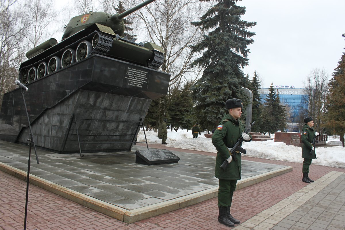 Чеховские коммунисты почтили память воинов