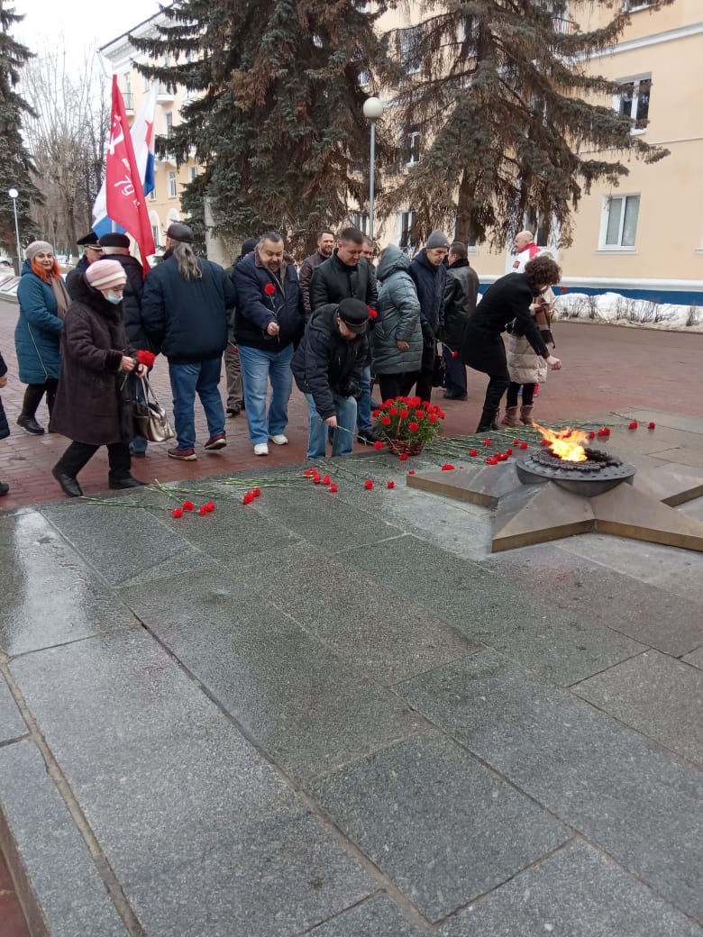 Коммунисты Воскресенска отметили годовщину образования Советской Армии и Военно-морского Флота
