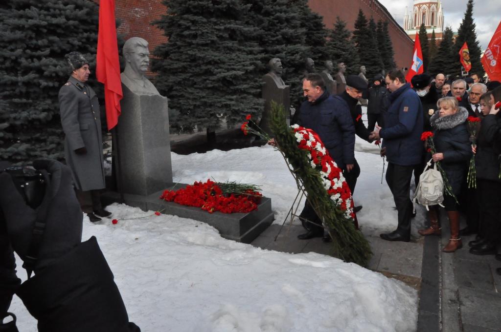 В Москве коммунисты почтили память И.В. Сталина