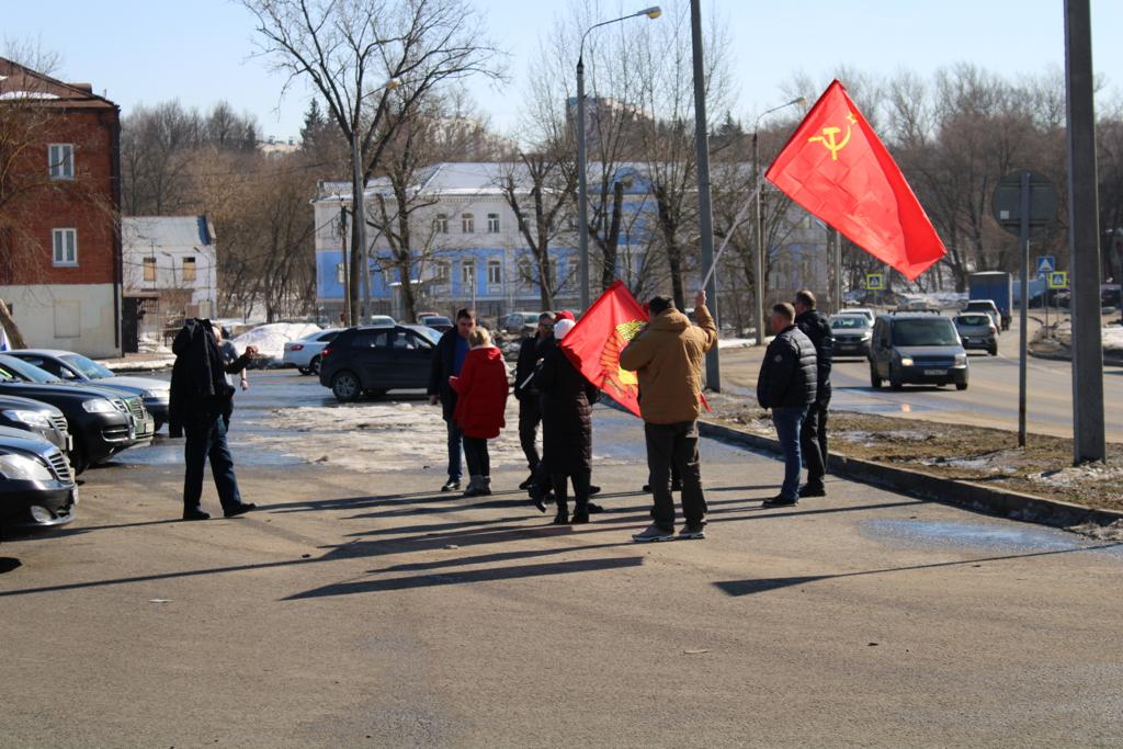 В городском округе Чехов прошёл автопробег в поддержку ВС России