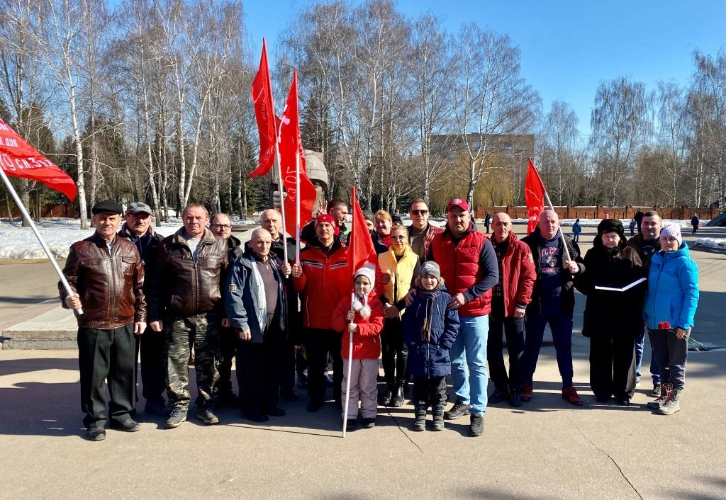 В Коломне прошел патриотический автопробег «Za наших»