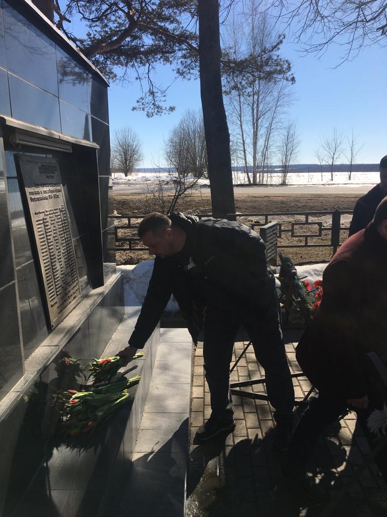 Клинский ГК КПРФ принял участие в акции поддержки ВС РФ