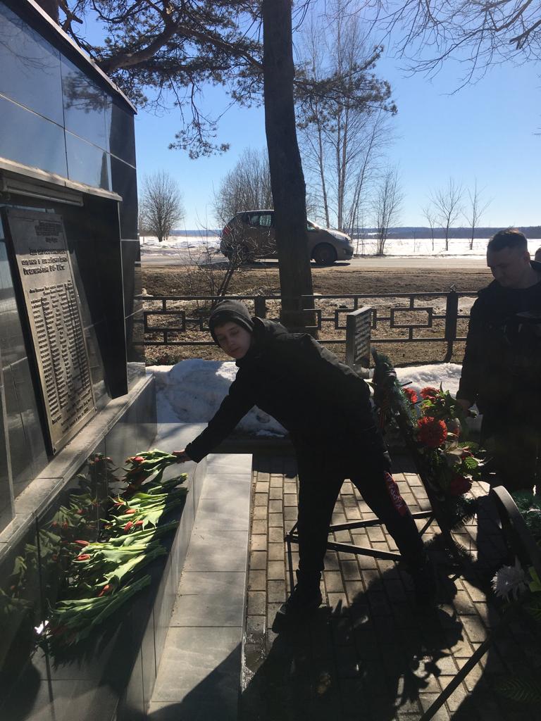 Клинский ГК КПРФ принял участие в акции поддержки ВС РФ