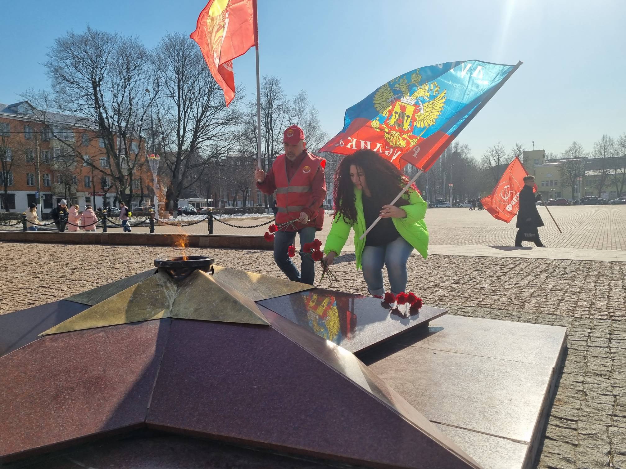 Коммунисты Подольска своих не бросают
