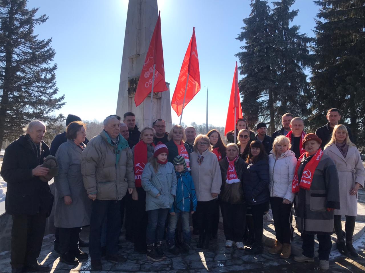 Коммунисты Фрязино присоединились к автопробегу под лозунгом «За мир без нацизма»