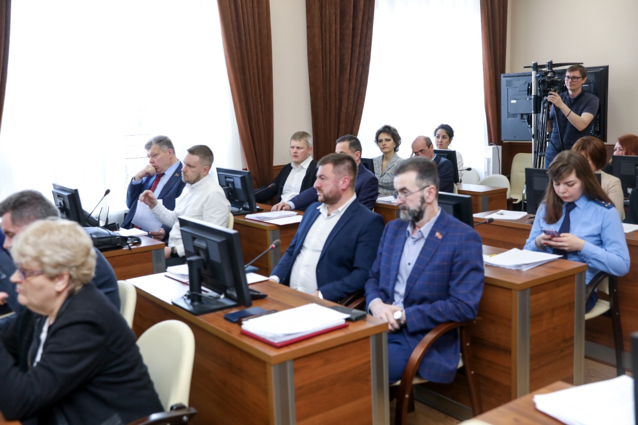Депутат Мособлдумы от КПРФ Олег Емельянов принял участие в работе Совета депутатов Раменского г.о.