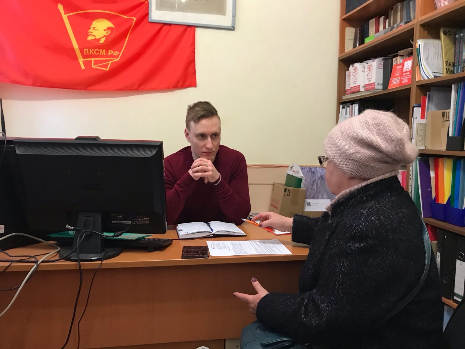 Помощь людям - одно из важнейших направлений деятельности депутата