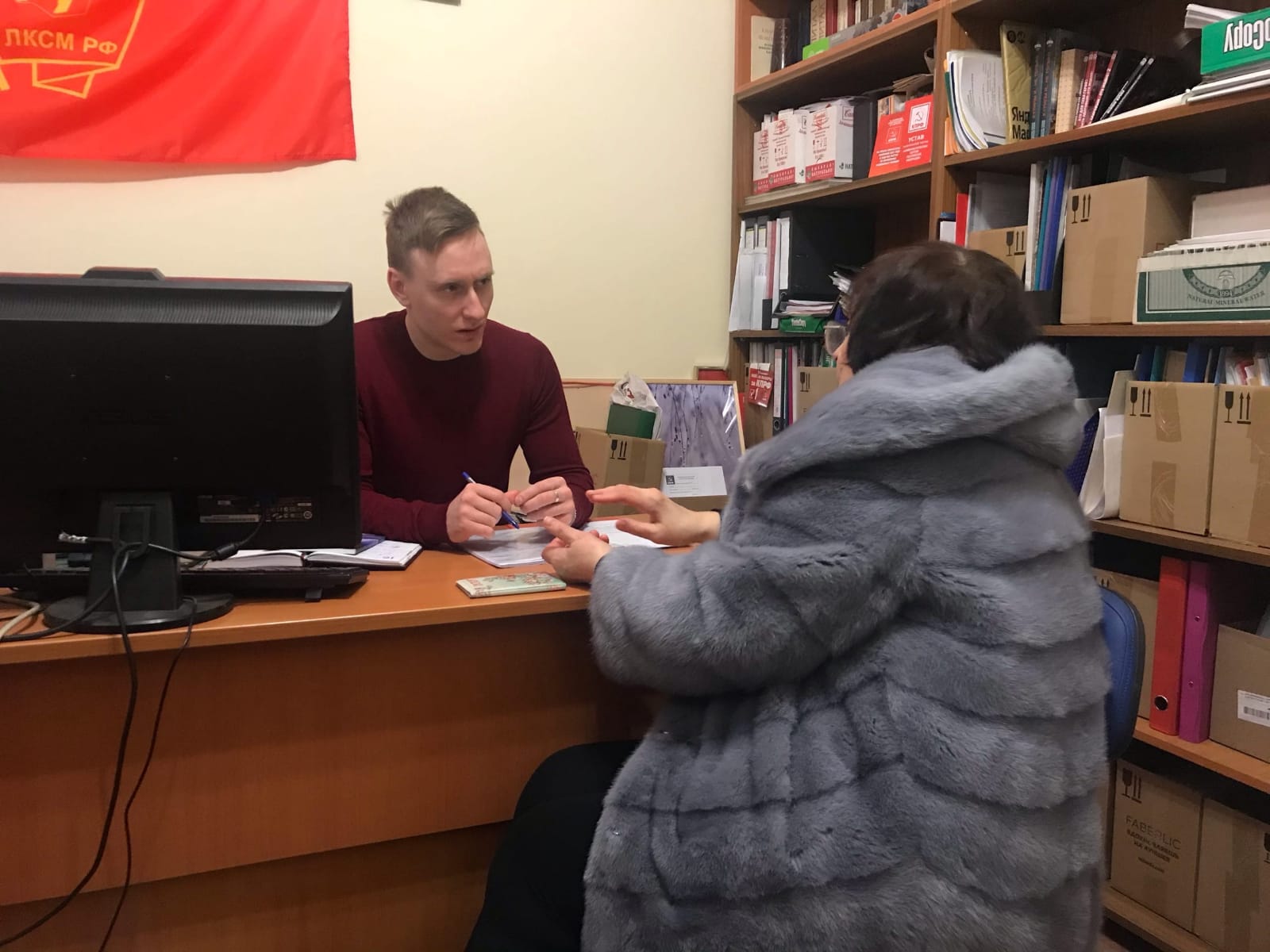 Помощь людям - одно из важнейших направлений деятельности депутата